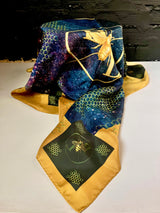 Scarf Golden Bee Logo